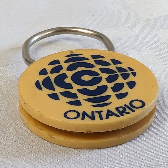 CBC SPORTS TV CHANNEL ADVERTISING KEYCHAIN VINTAGE CANADA CANADIAN BROADCAST - Picture 6 of 8